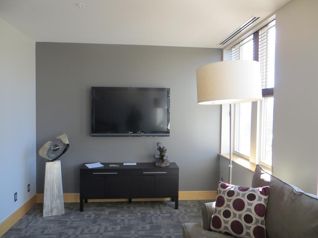 Suites At 118 Bloomington Ngoại thất bức ảnh